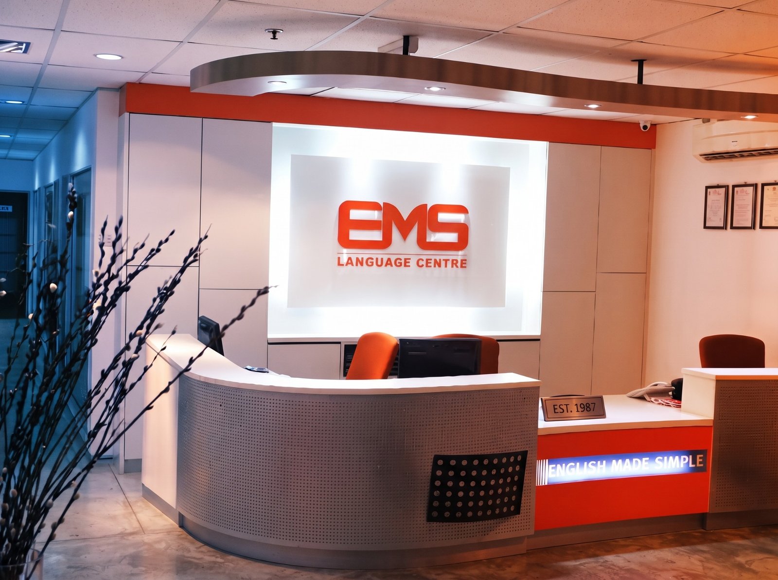 مركز EMS للغات كوالالمبور campus