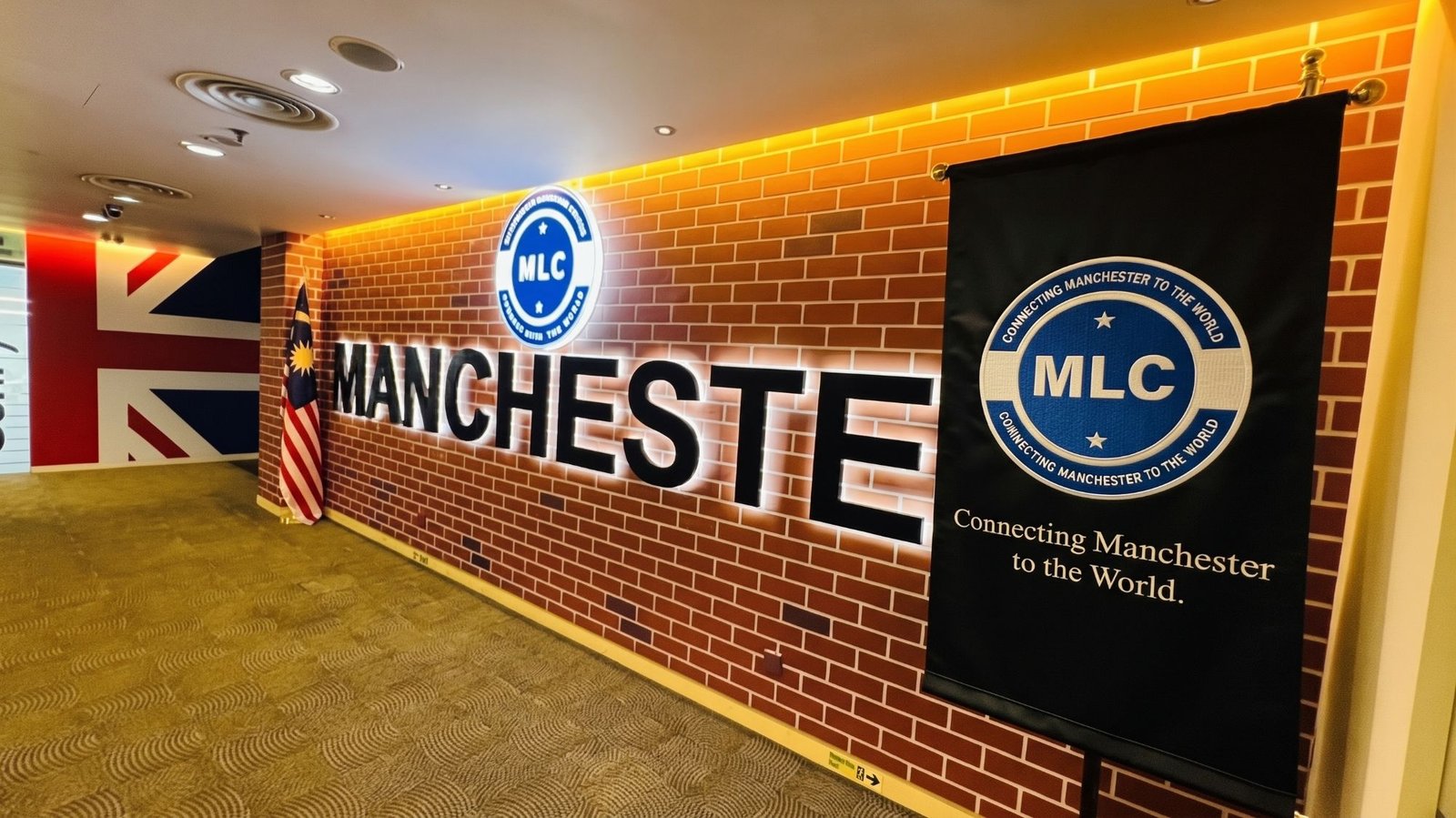 مركز Manchester للغات campus